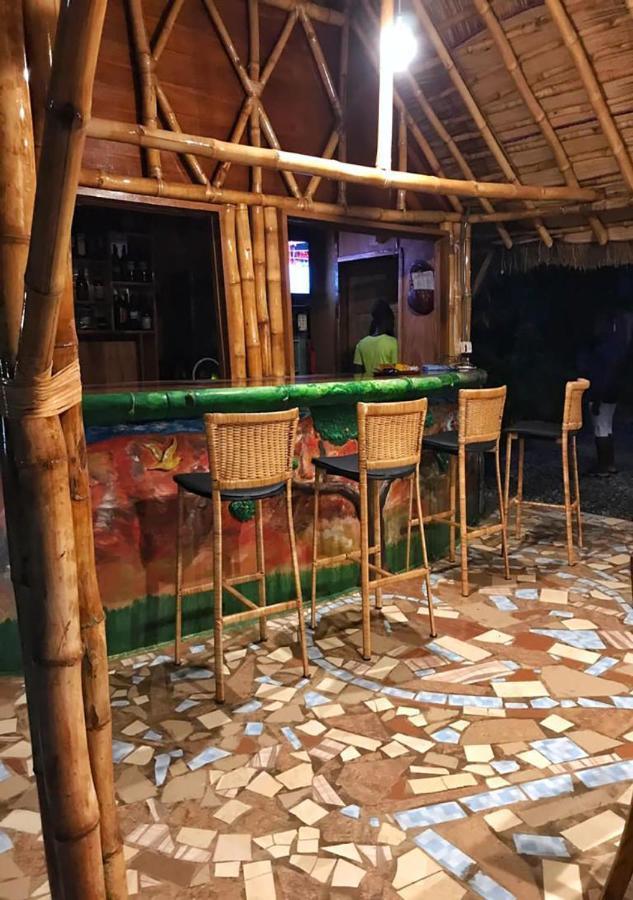 Twitter Paradise Ampeni Bagian luar foto